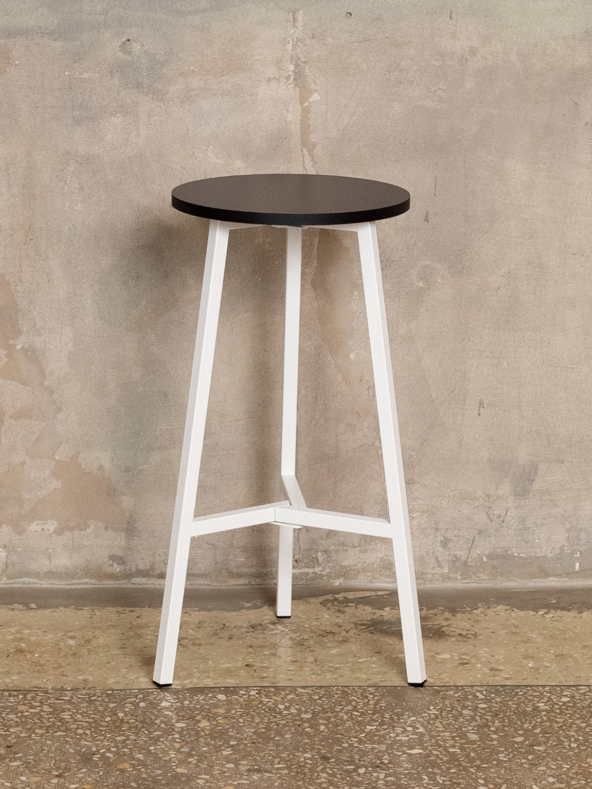 Полубарный стул табурет круглый лофт Эна белый/черный