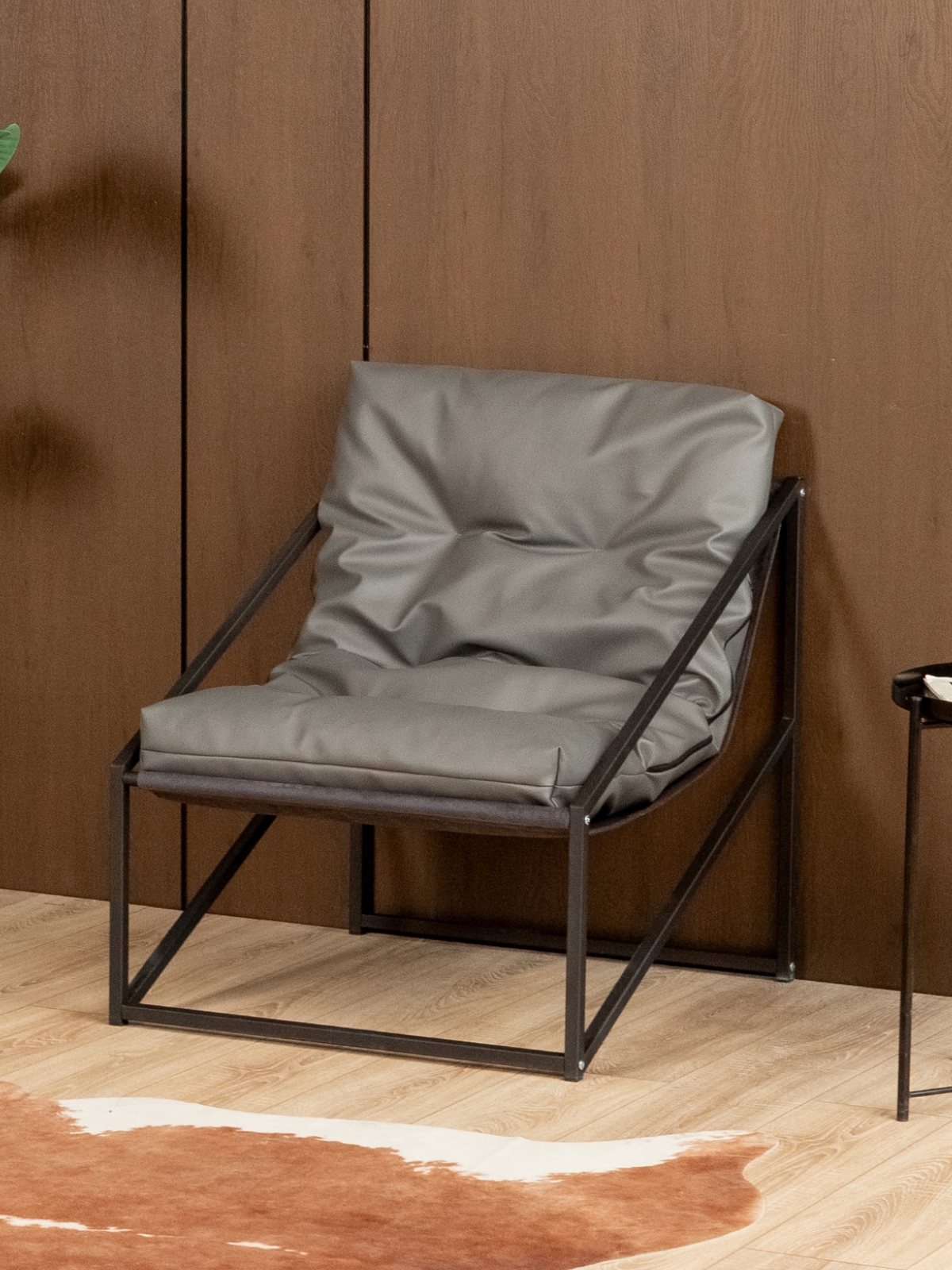 Кресло в стиле лофт Сена экокожа черный/серый