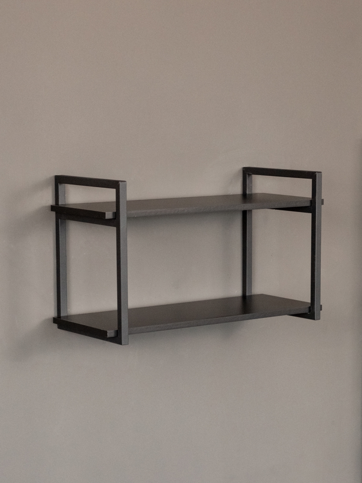 Настенная полка в стиле лофт Онега черный/черный