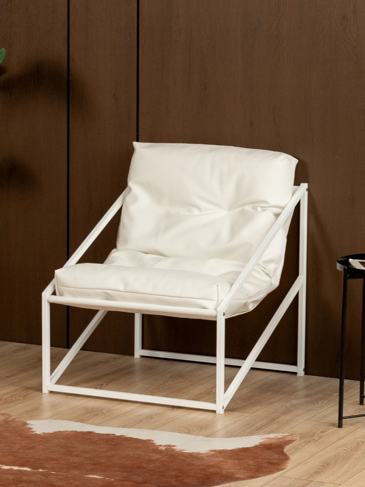 Кресло в стиле лофт Сена экокожа белый/белый