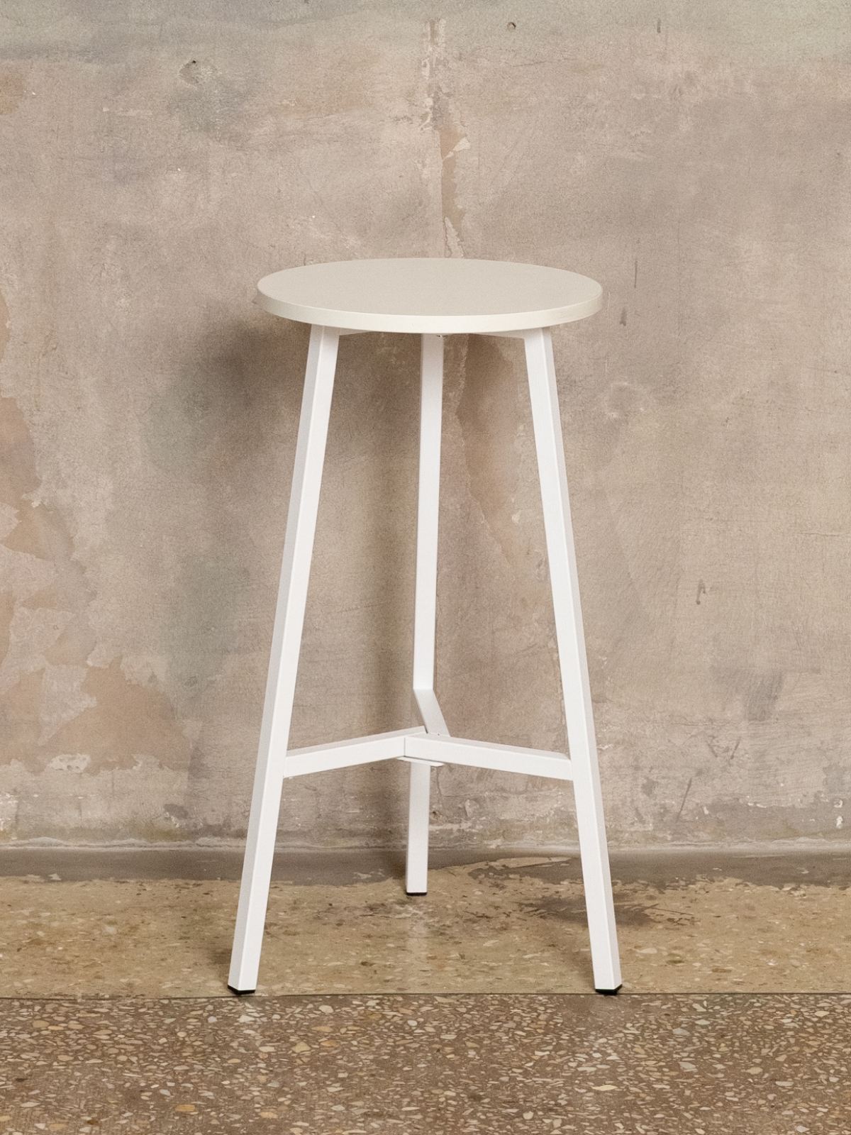 Полубарный стул табурет круглый лофт Эна белый/белый