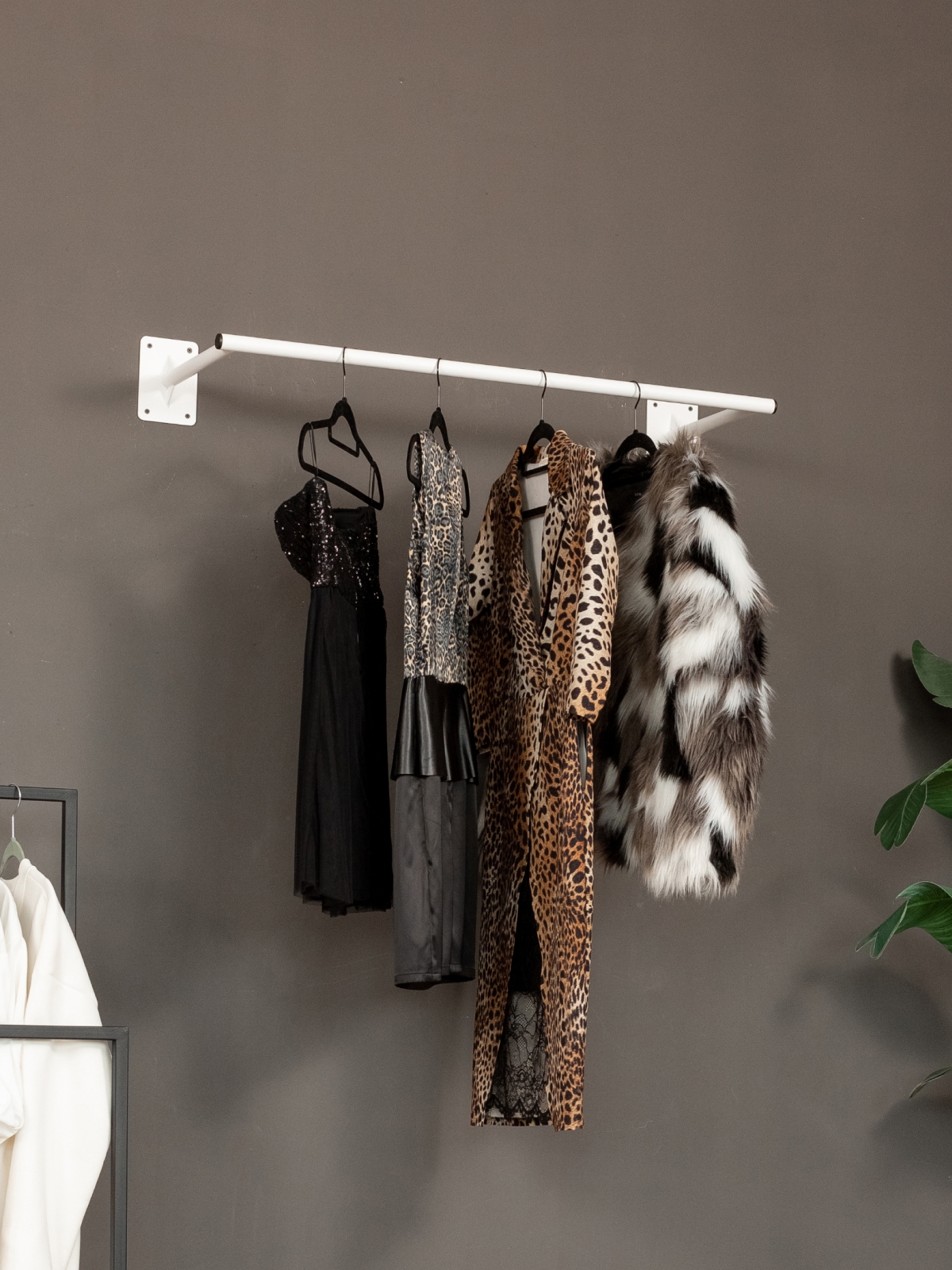 Вешалка настенная Байту белый