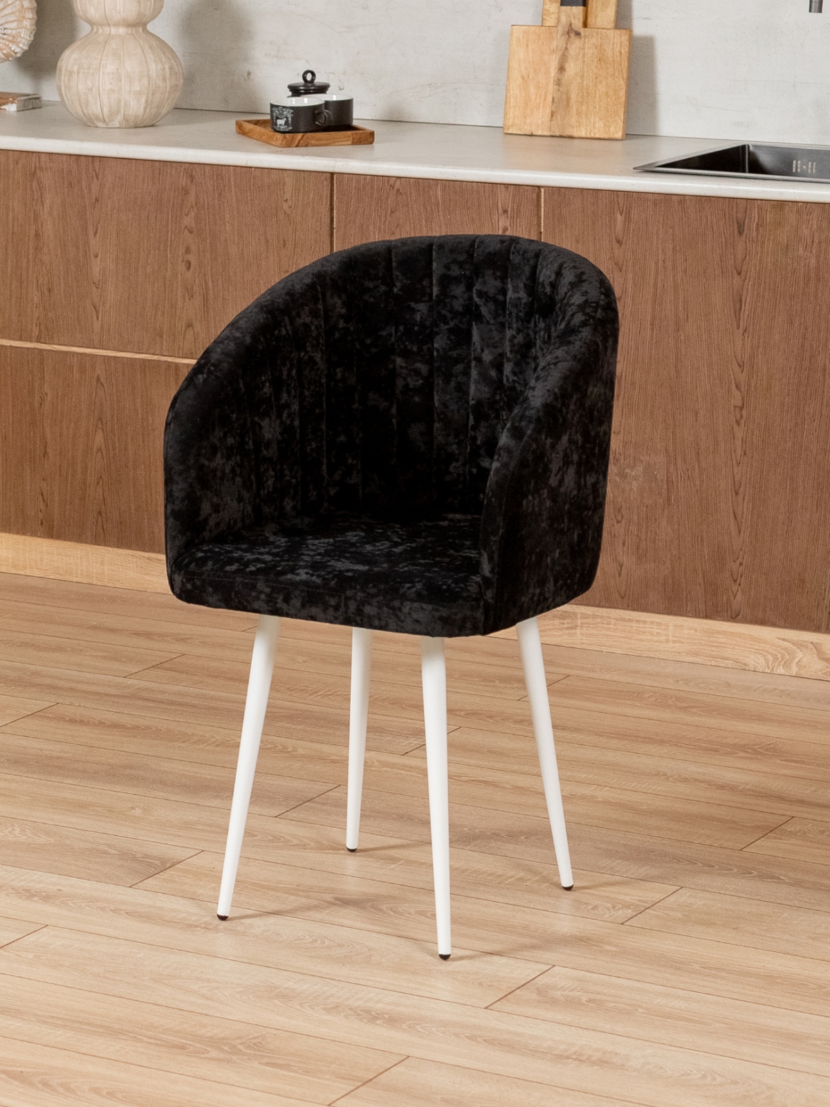 Стул Карибу велюр белый/черный