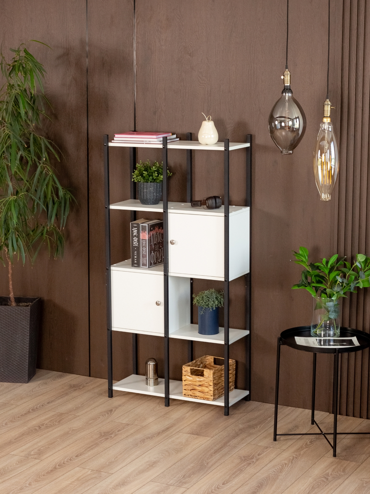 Стеллаж с дверцами и полками Сагамо черный/белый