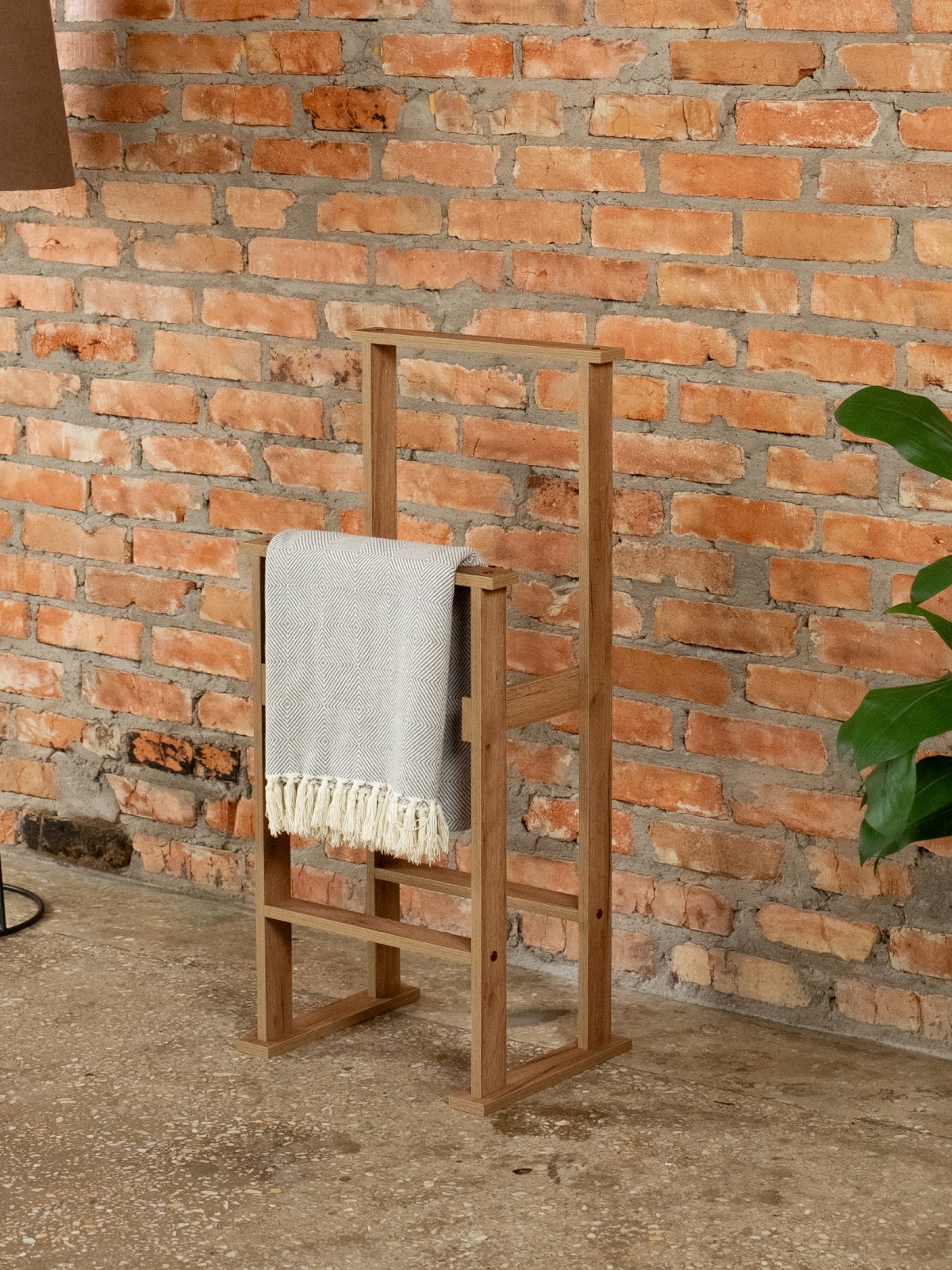 Вешалка для одежды напольная ЛДСП Манос амаретто