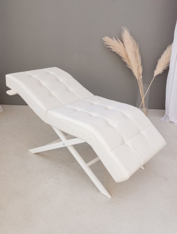 Кушетка анатомическая косметологическая с держателем Килини белая